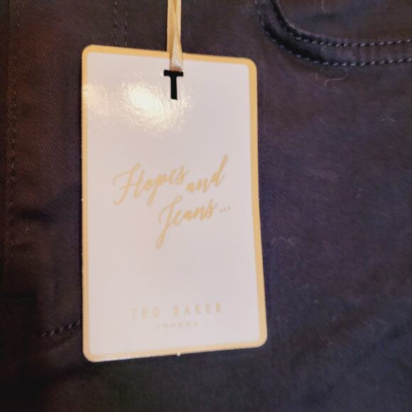 New Ted Baker The Classic skinny jeans Size 26 Black Minimal Staple Capsule - Picture 7 of 12